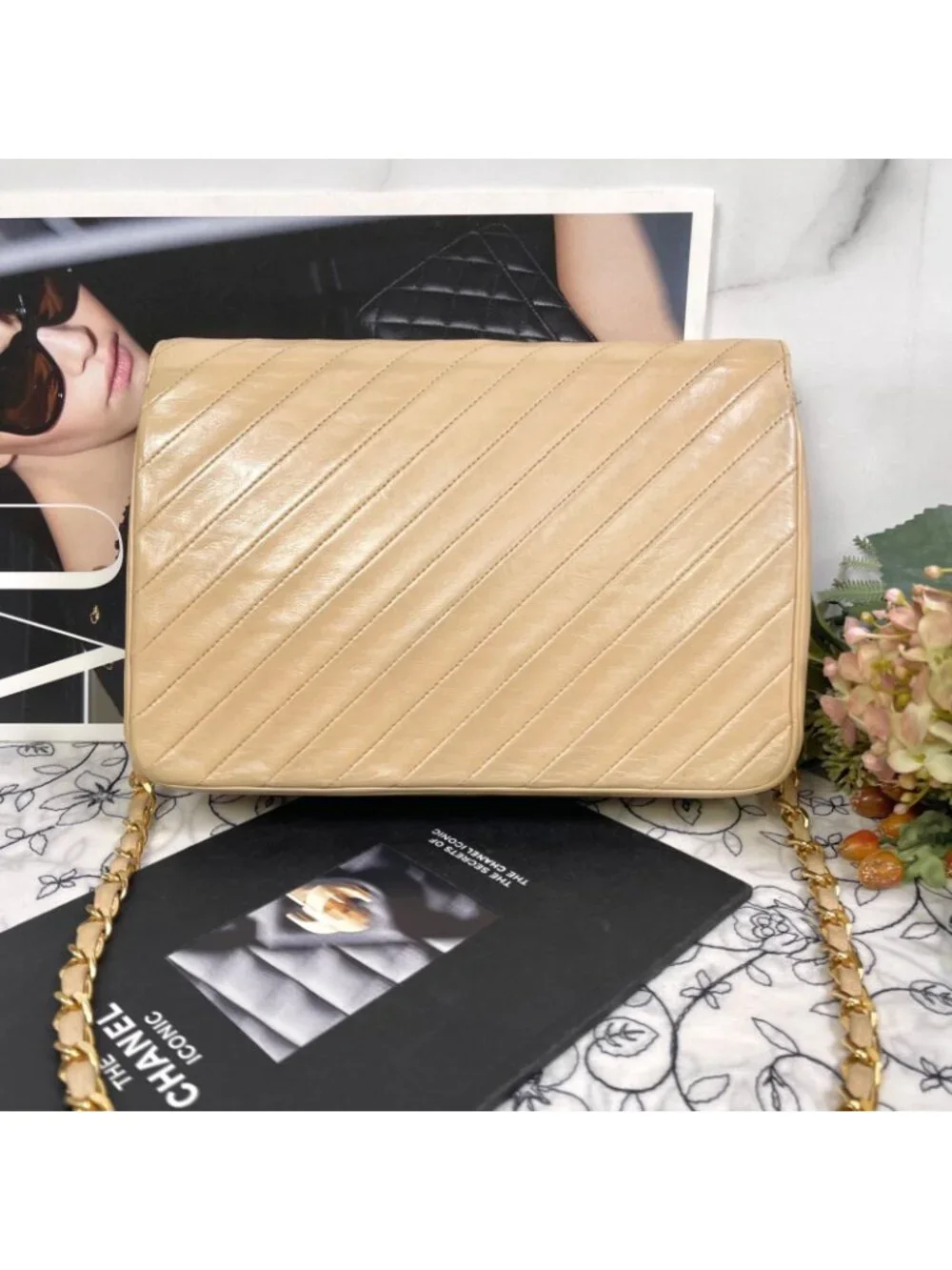 Chanel Vintage Chain Shoulder Bag Beige